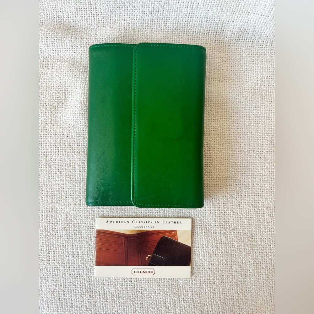 Coach trifold leather wallet EUC